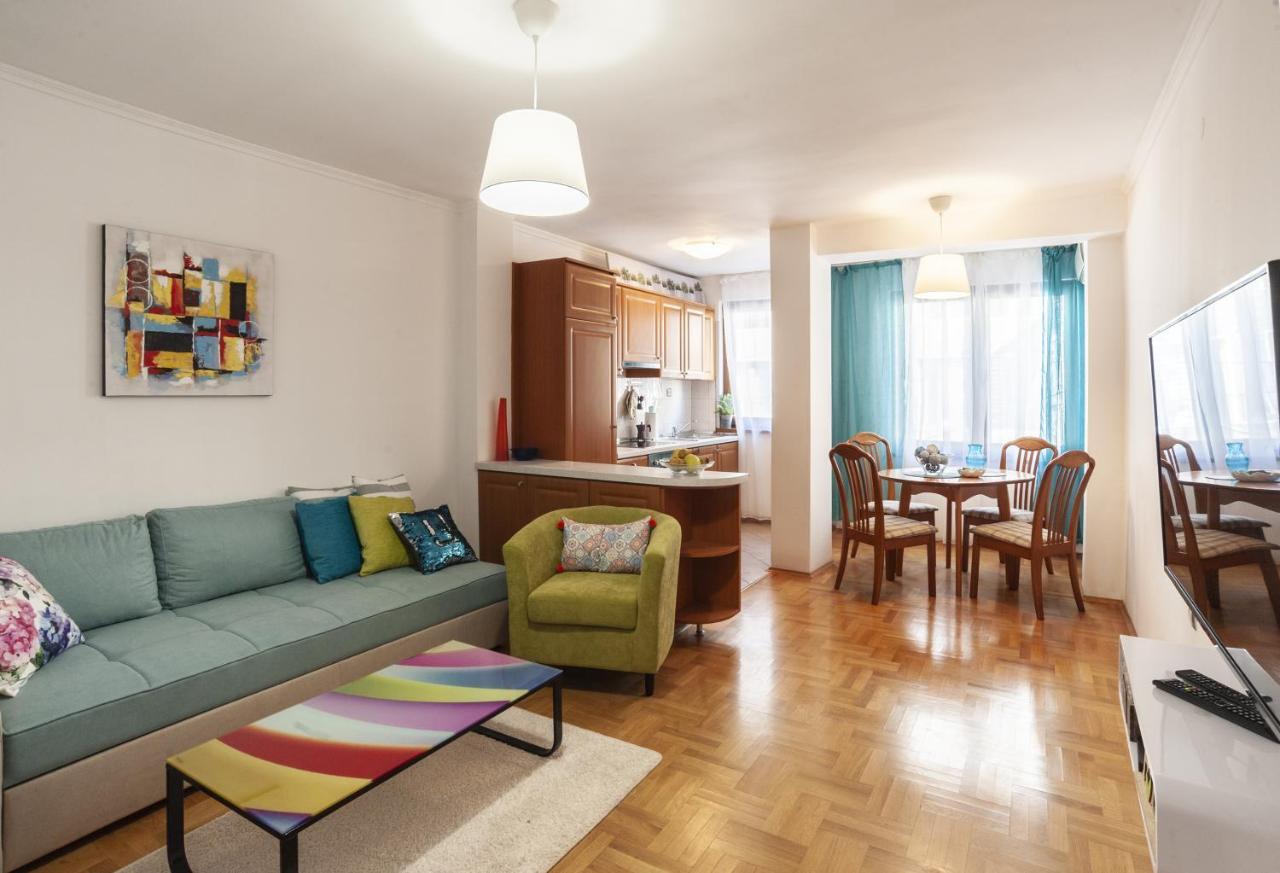 Sea Apartment Colours Burgas City Exterior foto